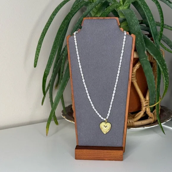 Vanessa Mooney Madison Pearl Heart Locket Necklace Gold Freshwater - Picture 3 of 9